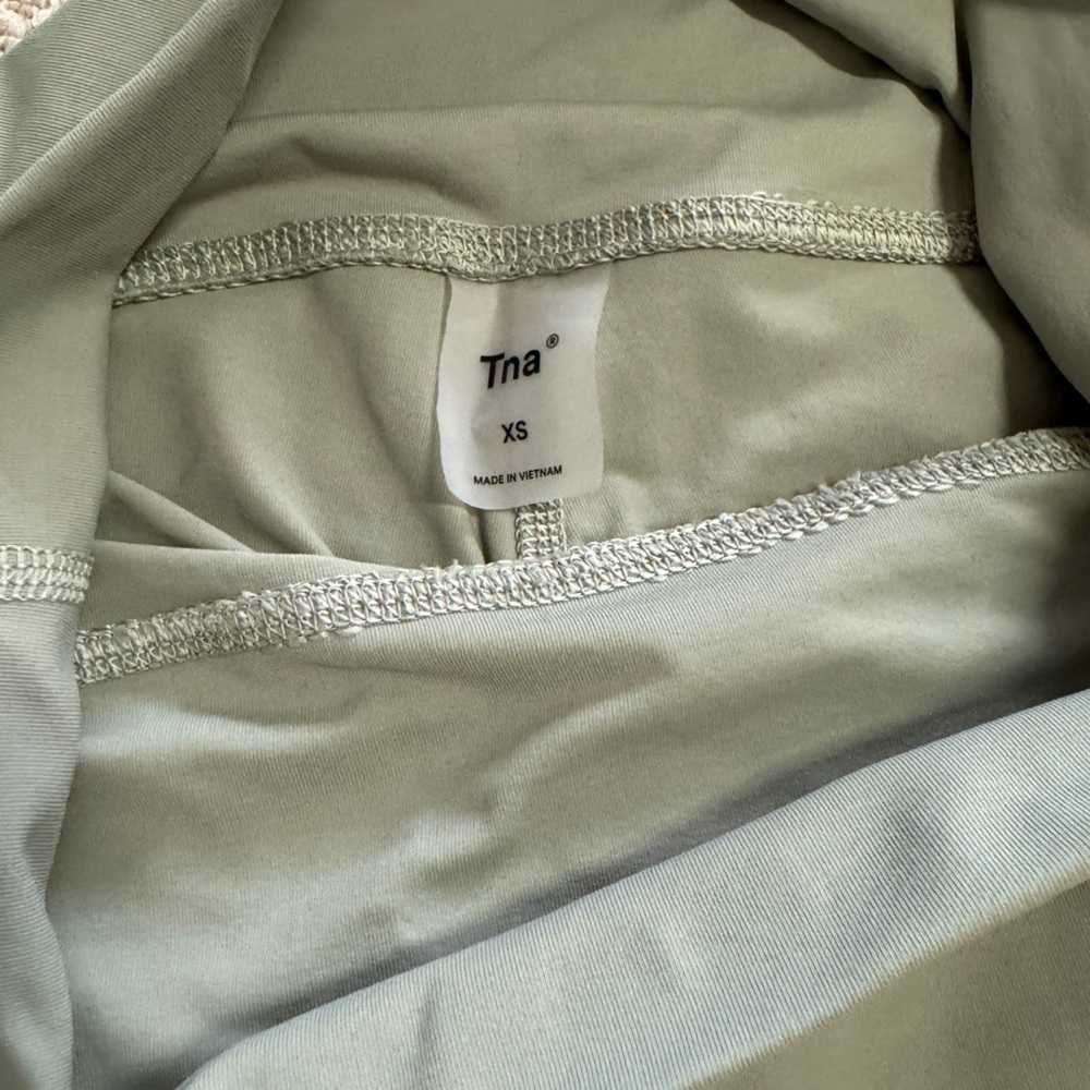 TNA SIZE XS LIGHT GREEN LEGGINGS - Picture 4 of 4